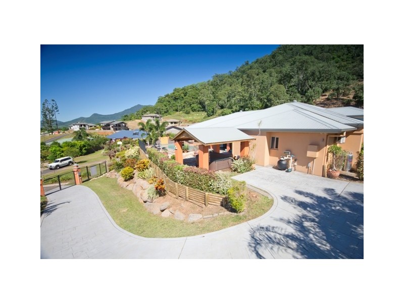 18 Rosella Close, Mount Sheridan QLD 4868