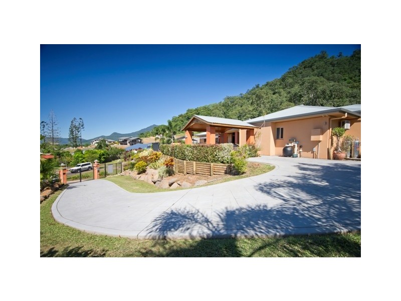 18 Rosella Close, Mount Sheridan QLD 4868