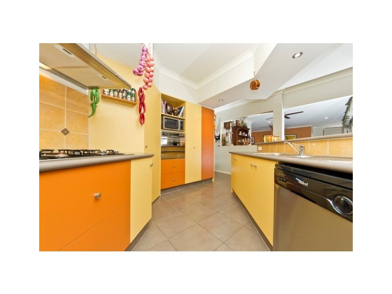 18 Rosella Close, Mount Sheridan QLD 4868