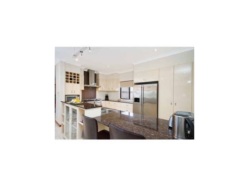 18 Sandover Close, Bentley Park QLD 4869