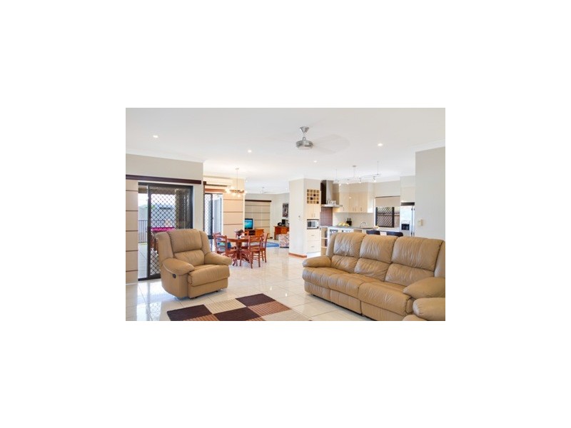 18 Sandover Close, Bentley Park QLD 4869