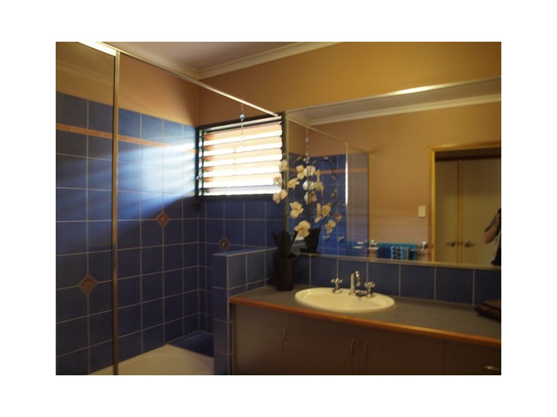27 Timberlea Drive, Bentley Park QLD 4869
