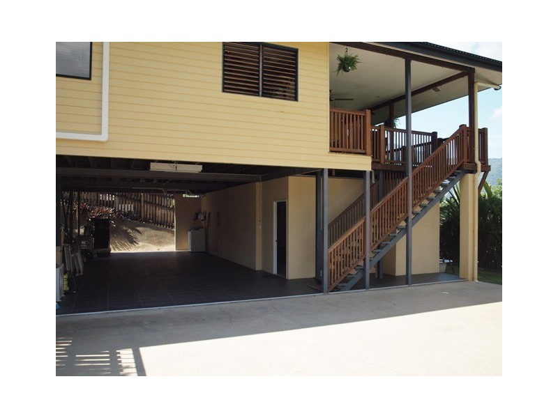 27 Timberlea Drive, Bentley Park QLD 4869