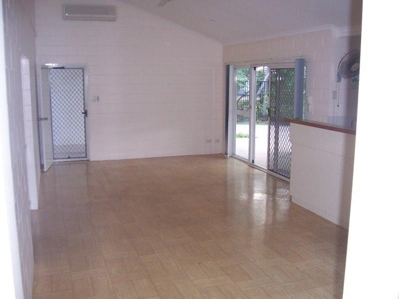 Whitfield QLD 4870