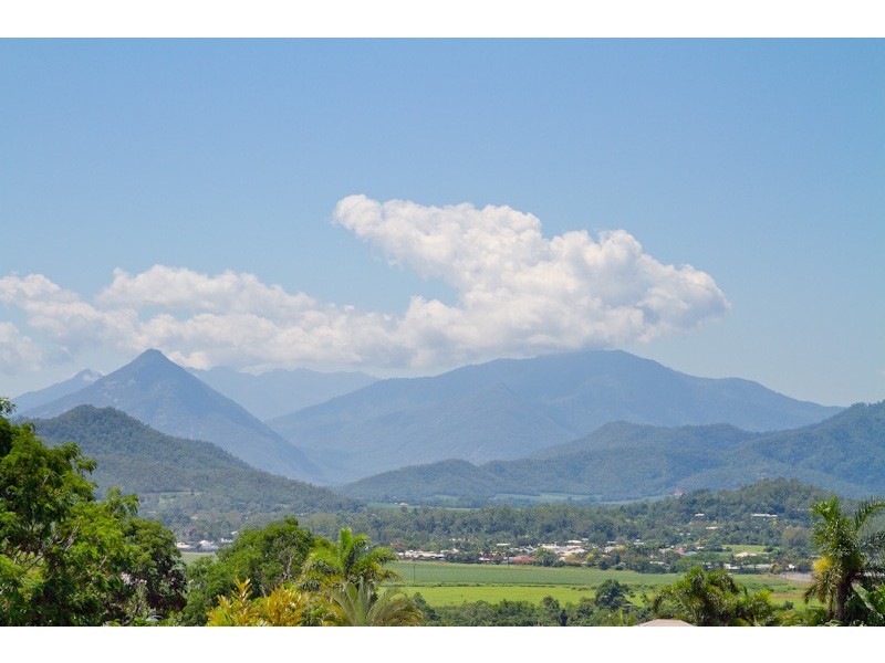 25 Jumna Close, Bentley Park QLD 4869