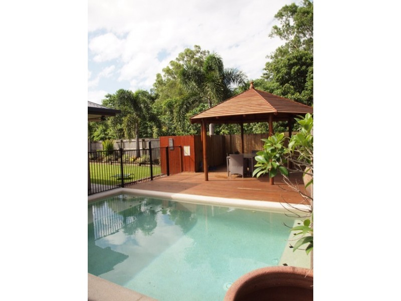 27 Altona Street, Bentley Park QLD 4869