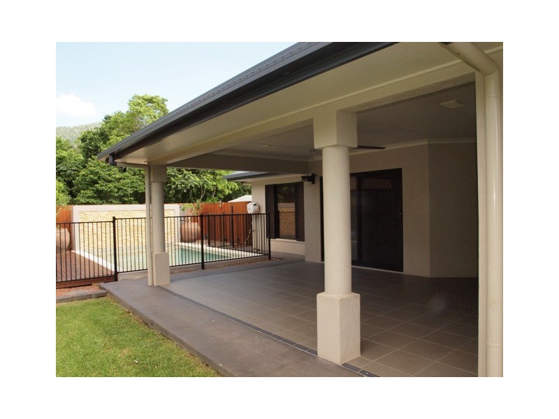 27 Altona Street, Bentley Park QLD 4869