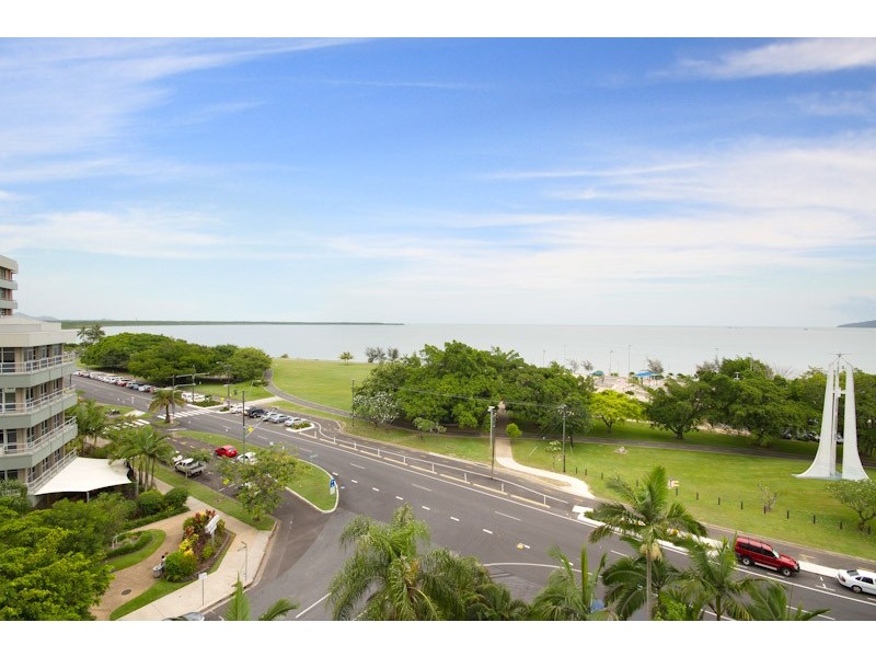 72/209 Abbott Street, Cairns North QLD 4870