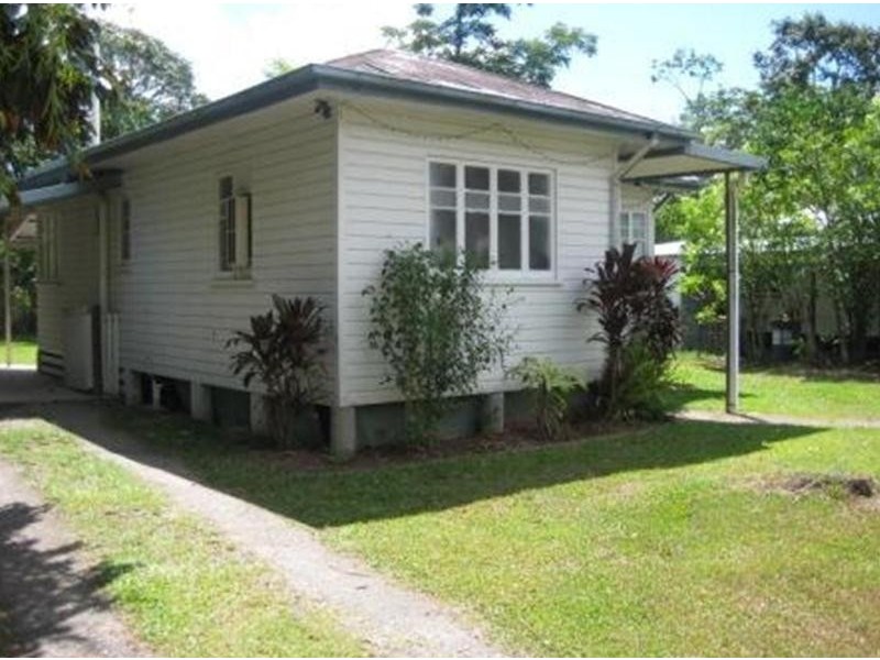 116 Callaghan Street, Mooroobool QLD 4870