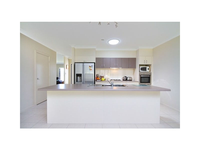 107 Fitzmaurice Drive, Bentley Park QLD 4869