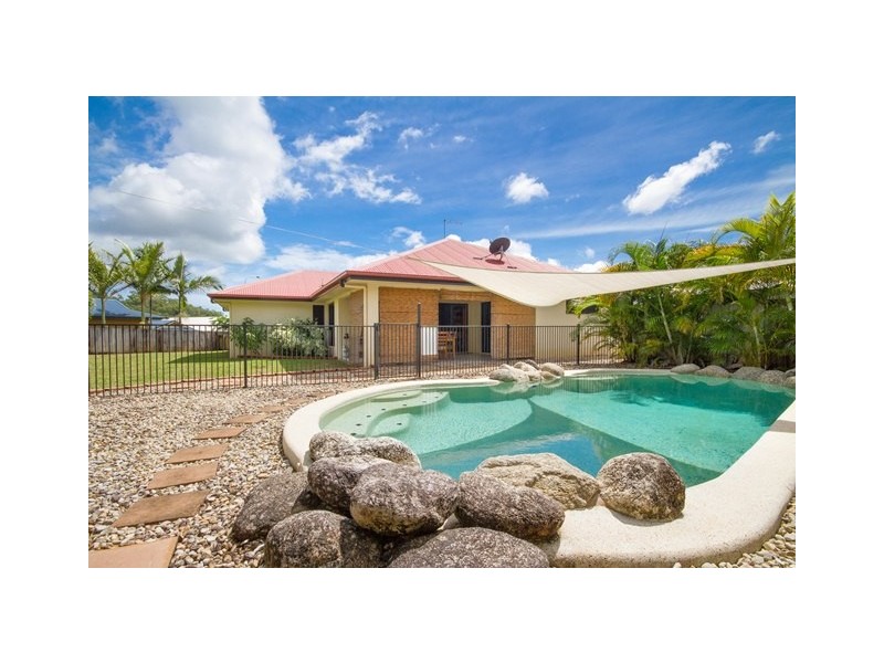 9 Ninette Close, Kanimbla QLD 4870