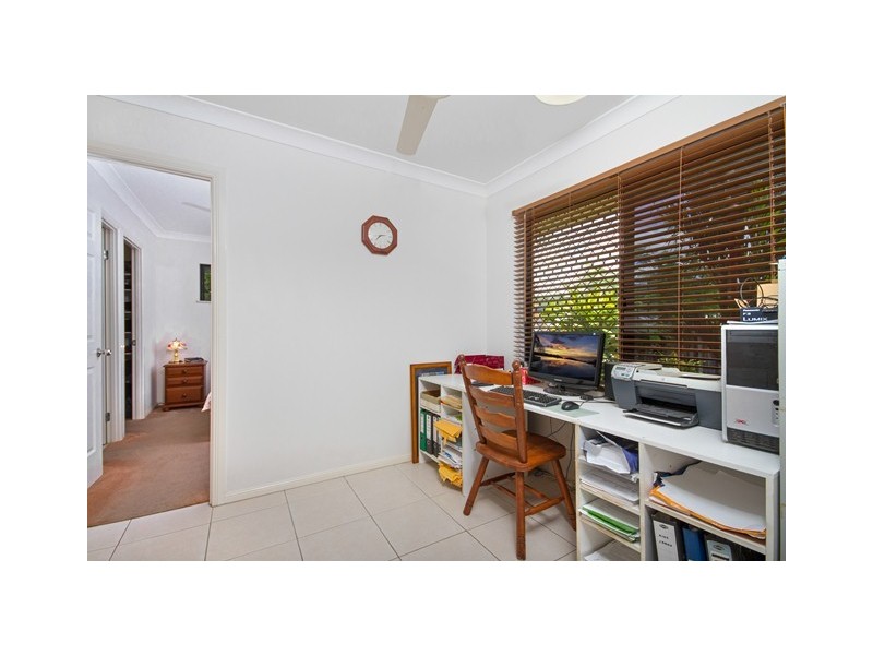 9 Ninette Close, Kanimbla QLD 4870