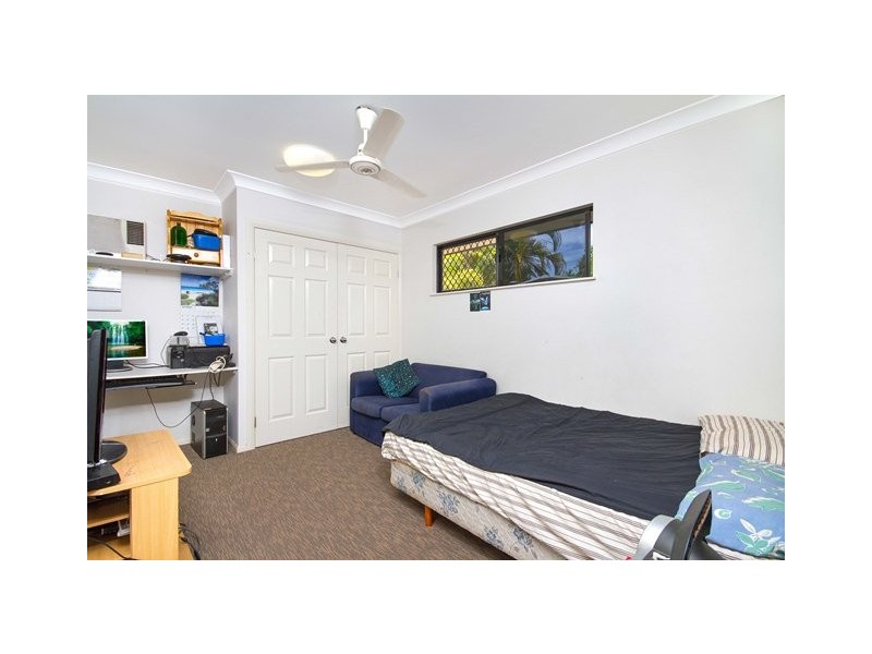 9 Ninette Close, Kanimbla QLD 4870