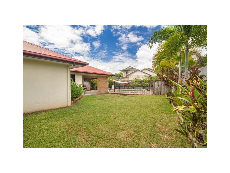 9 Ninette Close, Kanimbla QLD 4870