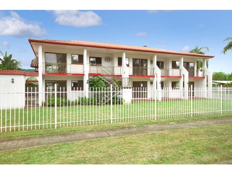 1 /13 Armbrust Street, Manoora QLD 4870