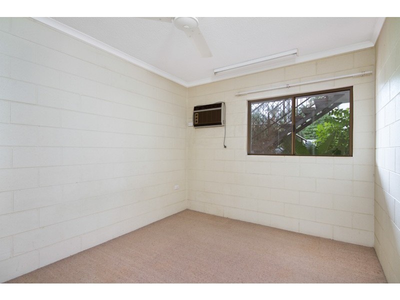 1 /13 Armbrust Street, Manoora QLD 4870
