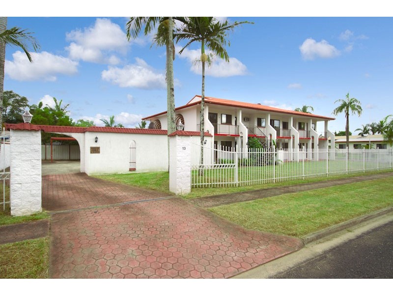 2/13 Armbrust Street, Manoora QLD 4870