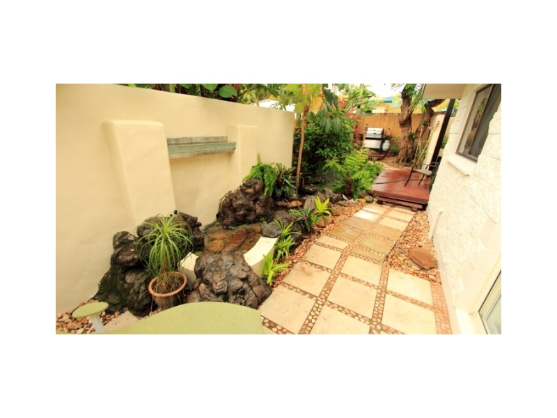 65 Wirrah Street, Bayview Heights QLD 4868