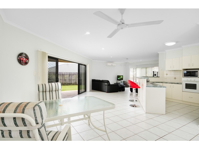 49 West Parkridge Drive, Brinsmead QLD 4870