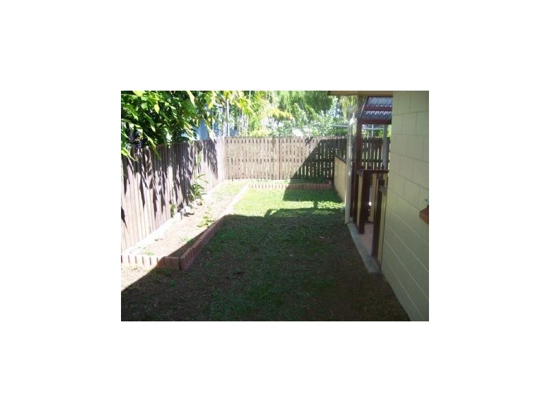 Manunda QLD 4870