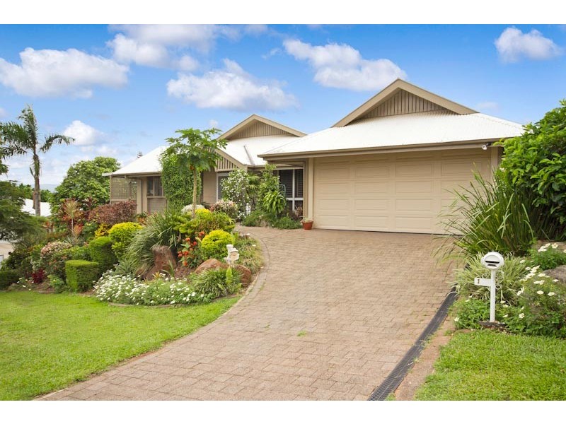 1 Rosemont Court, Mooroobool QLD 4870