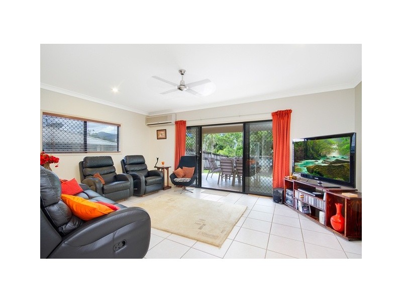 33 Goodsell Dr, Bentley Park QLD 4869
