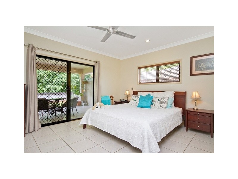 33 Goodsell Dr, Bentley Park QLD 4869