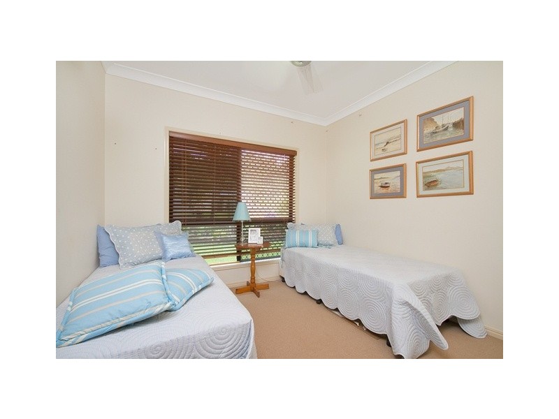 33 Goodsell Dr, Bentley Park QLD 4869