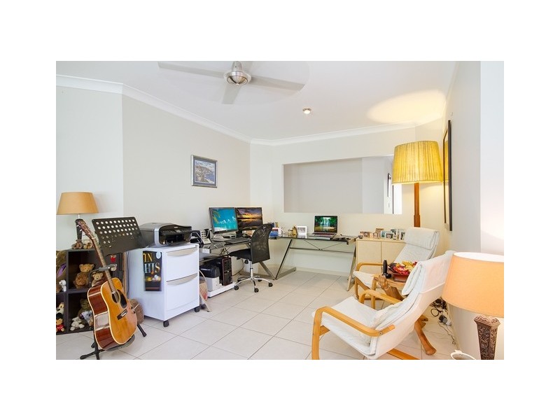 33 Goodsell Dr, Bentley Park QLD 4869