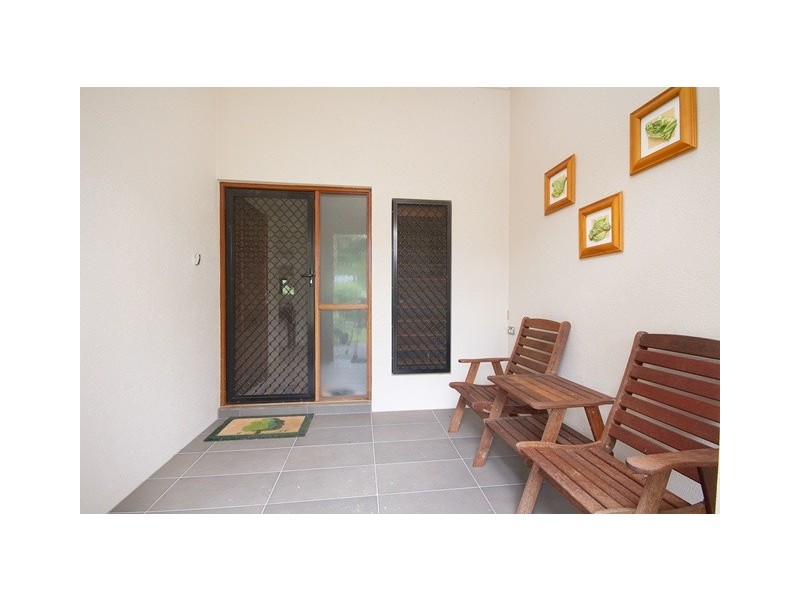 33 Goodsell Dr, Bentley Park QLD 4869