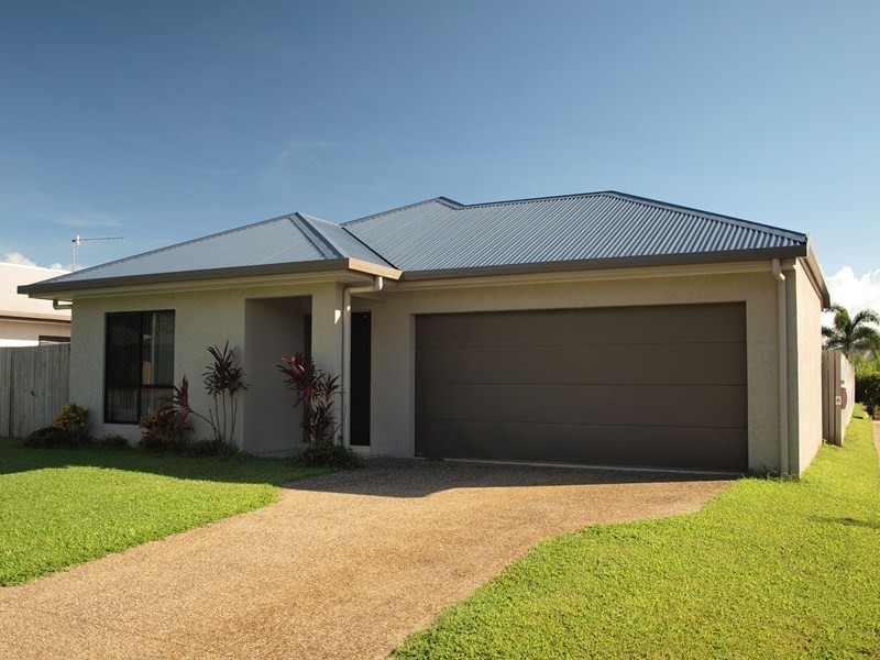 8 Derrick Street, Redlynch QLD 4870