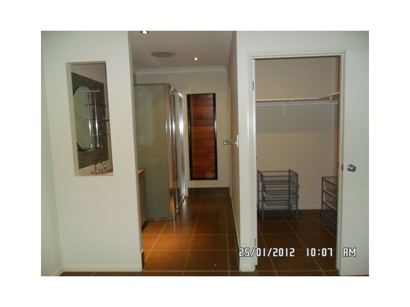 Bentley Park QLD 4869