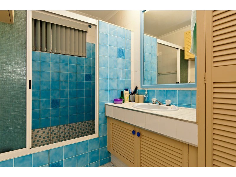 14 Veivers Close, Westcourt QLD 4870