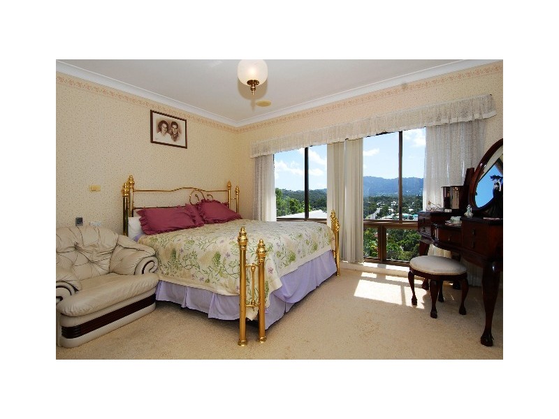 56 Koppen Terrace, Mooroobool QLD 4870