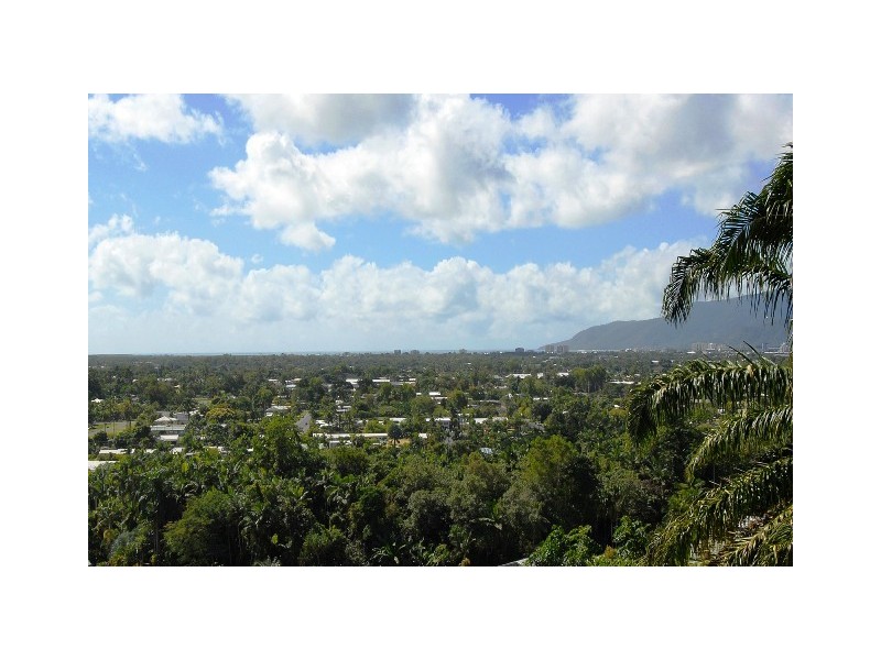 56 Koppen Terrace, Mooroobool QLD 4870