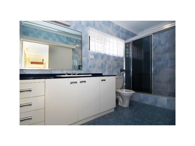 56 Koppen Terrace, Mooroobool QLD 4870