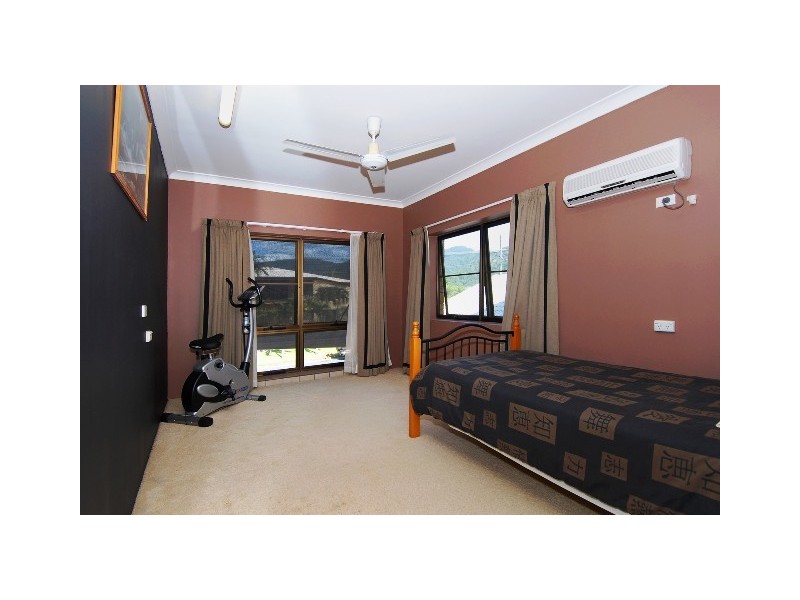 56 Koppen Terrace, Mooroobool QLD 4870