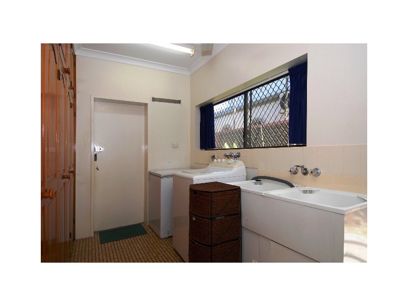 56 Koppen Terrace, Mooroobool QLD 4870