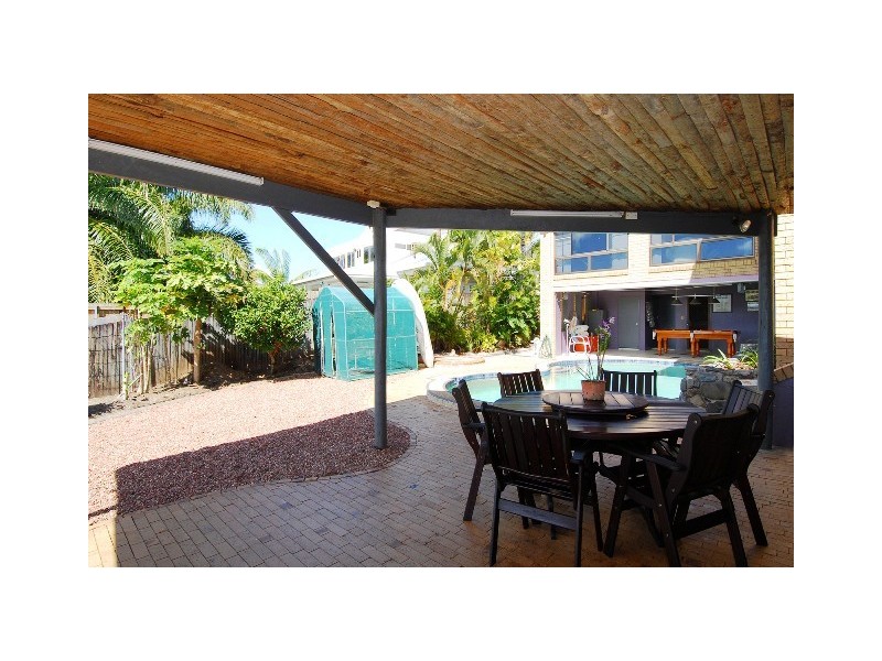 56 Koppen Terrace, Mooroobool QLD 4870