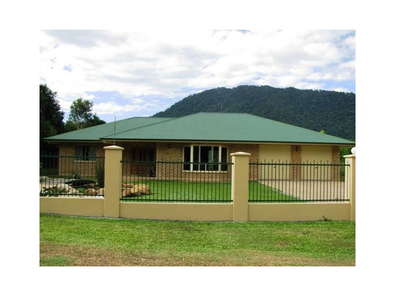 Redlynch QLD 4870