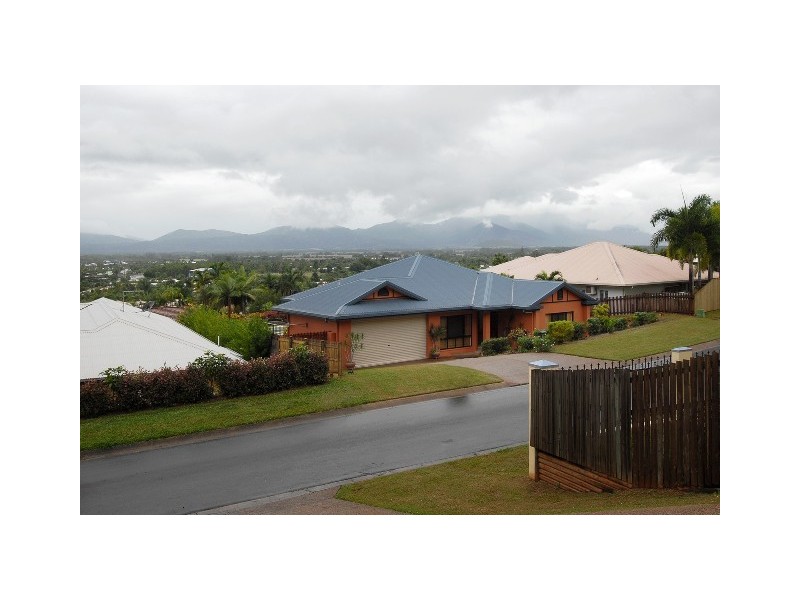 5 Senate Street, Bentley Park QLD 4869