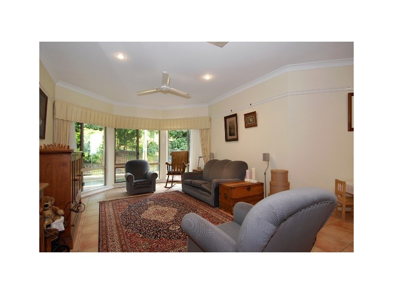 5 Senate Street, Bentley Park QLD 4869
