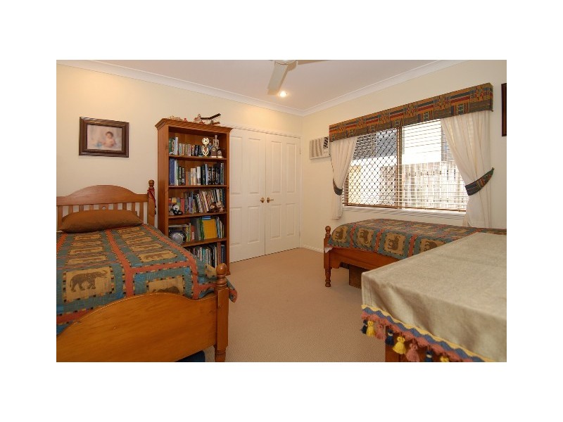 5 Senate Street, Bentley Park QLD 4869