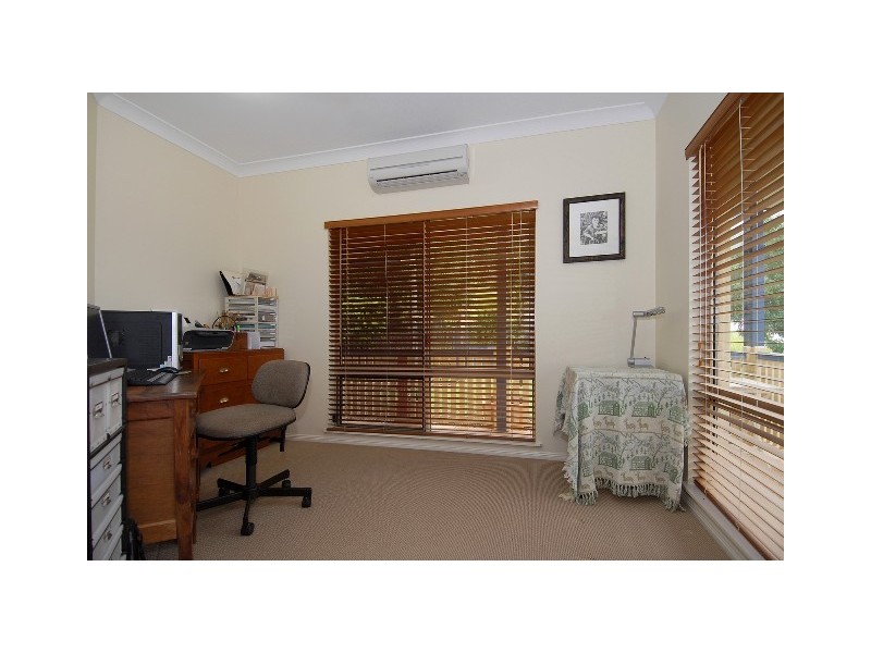 5 Senate Street, Bentley Park QLD 4869