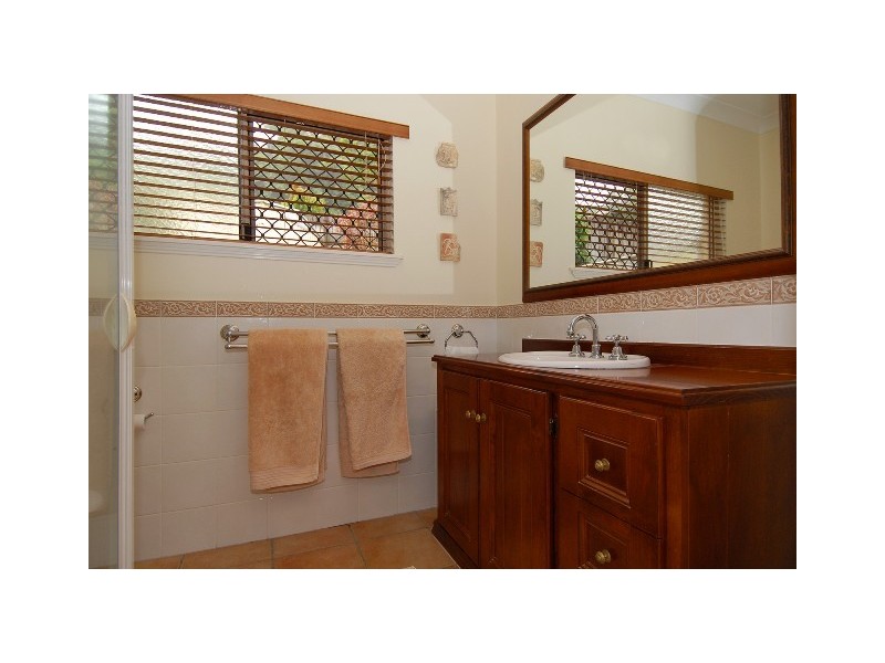 5 Senate Street, Bentley Park QLD 4869