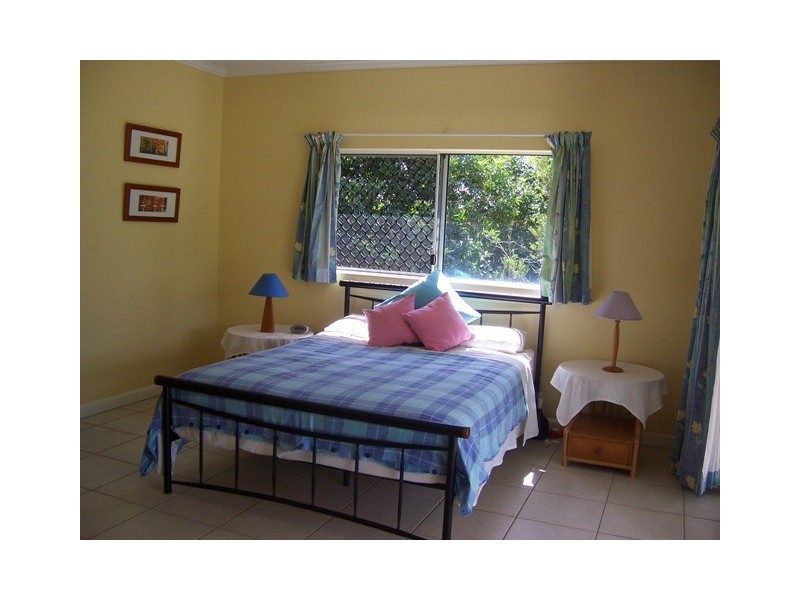 1  South Ellison Street, Clifton Beach QLD 4879