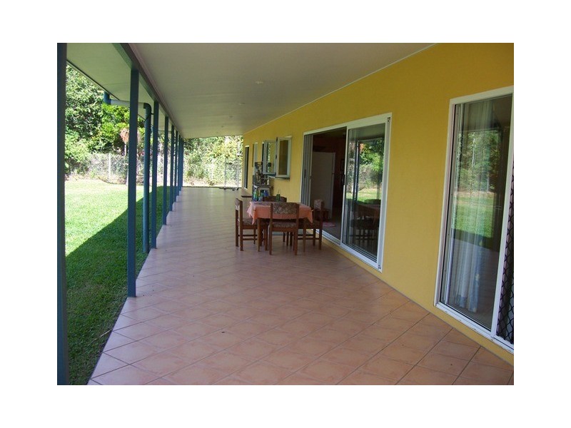 1  South Ellison Street, Clifton Beach QLD 4879