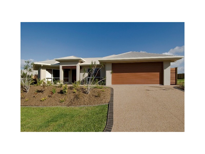 114 Springbrook Avenue, Redlynch QLD 4870