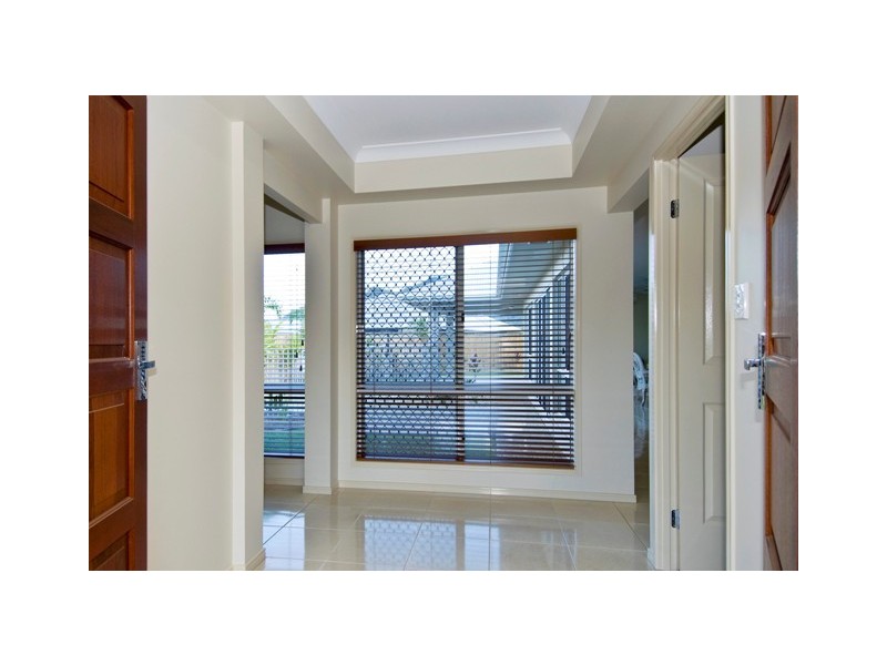 114 Springbrook Avenue, Redlynch QLD 4870
