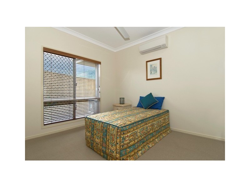 114 Springbrook Avenue, Redlynch QLD 4870